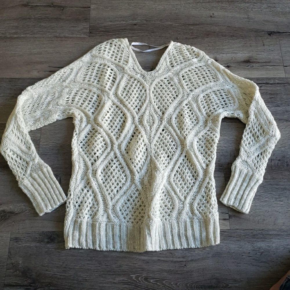 Papaya Knit Vneck Sweater Small Medium NWOT - Picture 5 of 5